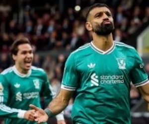 ركلة جزاء صلاح تمنح ليفربول صدارة الدوري الإنجليزي بالعلامة الكاملة.. فيديو