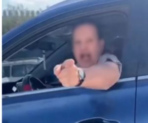 ضبط قائد سيارة سب سيدة صورته على طريق المنوفية