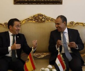 وزير الخارجية يلتقى مع نظيره الإسباني
