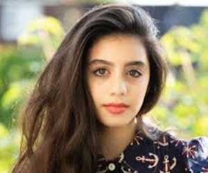 ياسمينا العبد تصل إلى الأقصر لتصوير فيلمها كان ياما كان مع نور النبوي