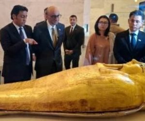 رئيس جمهورية سنغافورة يزور المتحف القومي للحضارة المصرية.. صور