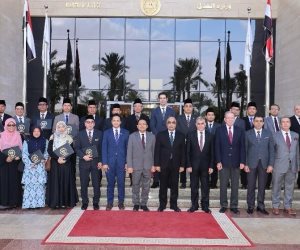 بحضور سفير ماليزيا.. وزير العدل يكرم وفدًا قضائيًا ماليزيًا بعد اجتيازهم البرنامج التدريبي بمركز الدراسات القضائية