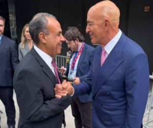 وزير الخارجية يؤكد للمبعوث الأمريكي إلى سوريا رفض مصر لأي مساس بسيادة سوريا أو أمن شعبها 