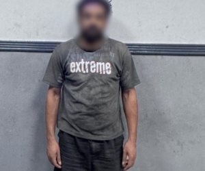 كشف ملابسات فيديو لشخص أغلق مسجدًا واعتدى على المواطنين بالإسكندرية
