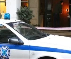 حدث في اليونان .. سيدة تخفى وفاة والدتها لعامين وتدفنها داخل اسطبل لاستمرار صرف المعاش.. 
