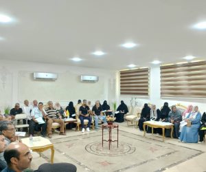 درءا للإشاعات.. محافظ شمال سيناء يؤكد اهتمام الدولة بالمواطنين وصرف تعويضات حي الميناء بالعريش 
