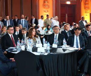 محافظ الجيزة يشارك في إطلاق الاستراتيجية الوطنية للمدن الذكية