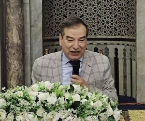 الملتقى الفقهي بالجامع الأزهر يحدد ضوابط التعامل مع وسائل التواصل ويحذر من انتحال الشخصية ومخاطر "الترند"