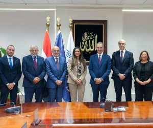 وزير الاتصالات يشهد توقيع تراخيص تقديم خدمات "إنترنت الأشياء" بين "القومي للاتصالات" و 7 شركات عالمية لتصنيع السيارات