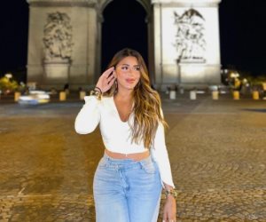 سارة سلامة توثق رحلتها إلى فرنسا بجلسة تصوير فى شوارع باريس