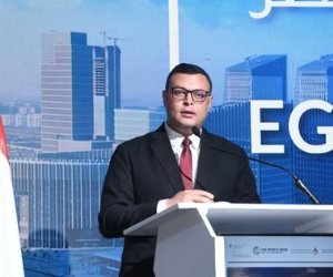وزير الإسكان يعلن إطلاق الاستراتيجية الوطنية للمدن الذكية