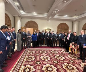 اليونسكو تقترب من العنانى في انتخابات الأثنين.. تأييد دولى كبير للمرشح المصرى.. والمنافس الكونجولى خرق الأجماع الأفريقي