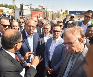 وزير الاستثمار والتجارة الخارجية يتفقد ميناء العين السخنة ويتابع سير العمل بمنظومة الفحص المشترك