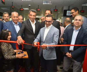 وزير الاستثمار والتجارة الخارجية ومحافظ السويس يتفقدان سير العمل بالغرفة التجارية بالسويس 