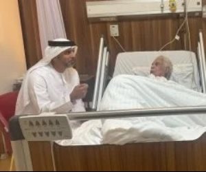 سفير الإمارات يزور حسن شحاته فى المستشفى وينقل له تحية الشيخ محمد بن زايد