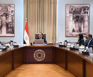 رئيس الوزراء يتابع جهود لجنة إدارة الدين العام الخارجي وتنظيم الاقتراض
