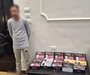 الداخلية تضبط محلًا يبيع أجهزة لفك شفرات القنوات الفضائية بدون ترخيص