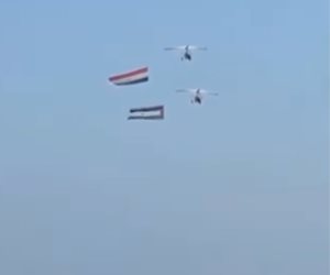 علم فلسطين بجوار العلم المصري فى سماء شرم الشيخ تزامنا مع وقف إطلاق النار علم فلسطين بجوار العلم المصري فى سماء شرم الشيخ تزامنا مع وقف إطلاق النار