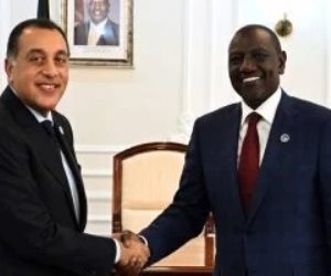 خلال لقائه الدكتور مصطفى مدبولى .. رئيس كينيا يثمن جهود الرئيس السيسى فى اتفاق شرم الشيخ ووقف إطلاق النار بغزة خلال لقائه الدكتور مصطفى مدبولى .. رئيس كينيا يثمن جهود الرئيس السيسى فى اتفاق شرم الشيخ ووقف إطلاق النار بغزة