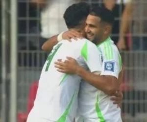 تصفيات المونديال .. الجزائر ينهي الشوط الأول بثنائية في مرمي الصومال ويقترب من التأهل لكاس العالم ..فيديو تصفيات المونديال .. الجزائر ينهي الشوط الأول بثنائية في مرمي الصومال ويقترب من التأهل لكاس العالم ..فيديو