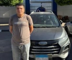 ضبط قائد سيارة تابعة لإحدى شركات النقل الذكى متهم بأفعال خادشة للحياء ضبط قائد سيارة تابعة لإحدى شركات النقل الذكى متهم بأفعال خادشة للحياء