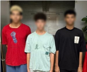 كشف ملابسات حريق سيارات في مجمع سكني بالقاهرة.. والقبض على 3 طلاب كشف ملابسات حريق سيارات في مجمع سكني بالقاهرة.. والقبض على 3 طلاب