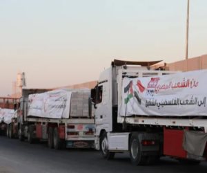 شاحنات الغاز والوقود تتدفق إلى غزة بموجب اتفاق شرم الشيخ