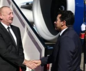 رئيس أذربيجان يصل مصر للمشاركة في قمة السلام بشرم الشيخ