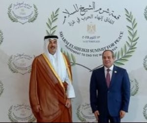 الرئيس السيسى يستقبل أمير قطر فور وصوله للمشاركة بقمة شرم الشيخ للسلام