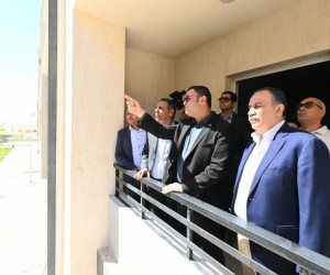 وزير الإسكان ومحافظ أسيوط يتفقدان مشروع المبادرة الرئاسية "سكن لكل المصريين"