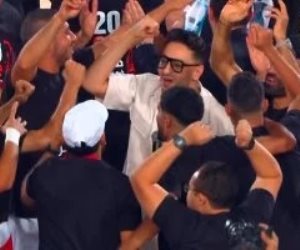 مصر بتفرح.. حمادة هلال يبدأ أولى فقرات الاحتفال بتأهل مصر لكأس العالم 2026