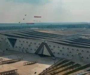 مع بدء تجهيزات الافتتاح .. مشاهد جوية ترصد مشروع المتحف المصرى الكبير وتطوير المنطقة المحيطة.. فيديو
