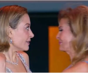 يسرا تغلق سوستة فستان منة شلبى على مسرّح الجونة قبل تكريمها