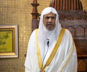 د. العيسى يُلقي خطبة الجمعة في جامع البرلمان ومجلس الشيوخ في باكستان