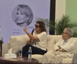 يسرا  خلال جلسة نقاشية : قولت ليوسف شاهين مش فاهمة حاجة من حدوتة مصرية.. قالى ما انتى حمارة
