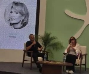 يسرا خلال جلسة حوارية : بدايتي كانت صعبة وأفلامى الأولى تأخر عرضها وتعلمت المهنة من الكبار