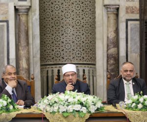 ملتقى الجامع الأزهر للقضايا المعاصرة: القرآن الكريم يمثل التحدي الأبدي للعرب الذين نزل فيهم