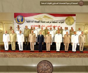 وزير الدفاع يستقبل اللواء محمود توفيق ووفد من قيادات الشرطة لتقديم التهنئة بمناسبة انتصارات أكتوبر