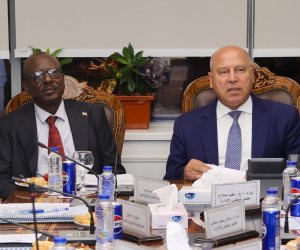 نائب رئيس مجلس الوزراء للتنمية الصناعية ووزير النقل السوداني يترأسان أعمال الجمعية العمومية لهيئة وادى النيل للملاحة النهرية