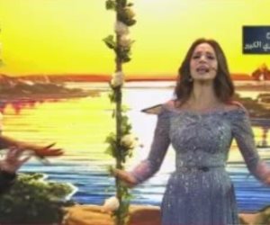 شاهد.. آمال ماهر وحمزة نمرة يقدمان أغنية مصر وطن السلام بحضور الرئيس السيسى شاهد.. آمال ماهر وحمزة نمرة يقدمان أغنية مصر وطن السلام بحضور الرئيس السيسى