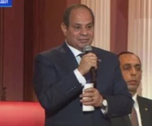 الرئيس السيسى يشهد احتفالية "وطن السلام" ويدعو الجامعات والمدارس وجهات الدولة لتنسيق زيارات إلى سيناء الرئيس السيسى يشهد احتفالية "وطن السلام" ويدعو الجامعات والمدارس وجهات الدولة لتنسيق زيارات إلى سيناء
