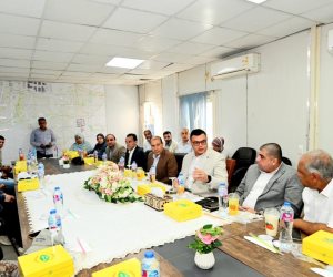 وزير الإسكان يعقد اجتماعا مع الشركات العاملة بحدائق تلال الفسطاط ويتابع الاعمال النهائية بالمشروع وزير الإسكان يعقد اجتماعا مع الشركات العاملة بحدائق تلال الفسطاط ويتابع الاعمال النهائية بالمشروع