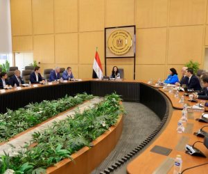 وزيرة التضامن تلتقي وفدا من شركة «أوتوبوك» الألمانية لمتابعة تجهيز مراكز التجميع والمواءمة 