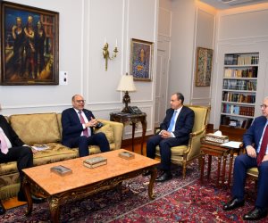 وزيرا الخارجية والعمل يناقشان الهجرة والعمالة المصرية بالخارج وزيرا الخارجية والعمل يناقشان الهجرة والعمالة المصرية بالخارج
