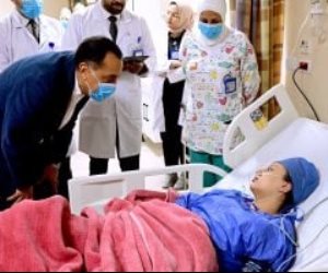 رئيس الوزراء يتفقد مستشفى دار صحة المرأة والطفل رئيس الوزراء يتفقد مستشفى دار صحة المرأة والطفل