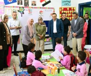 رئيس الوزراء يغير مسار جولته بمحافظة السويس ويتفقد مدرسة محمد حافظ الابتدائية رئيس الوزراء يغير مسار جولته بمحافظة السويس ويتفقد مدرسة محمد حافظ الابتدائية
