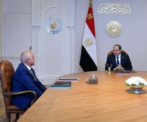 الرئيس السيسي يصدق على مبادرة "مصر معاكم" لرعاية القصر من أبناء شهداء القوات المسلحة والشرطة والمدنيين الرئيس السيسي يصدق على مبادرة "مصر معاكم" لرعاية القصر من أبناء شهداء القوات المسلحة والشرطة والمدنيين