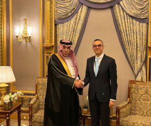 وزير الاستثمار والتجارة الخارجية يبحث مع وزير التجارة السعودي تعزيز العلاقات الاستثمارية والتجارية بين البلدين   وزير الاستثمار والتجارة الخارجية يبحث مع وزير التجارة السعودي تعزيز العلاقات الاستثمارية والتجارية بين البلدين