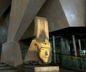 مدير الترميم بالمتحف المصري الكبير: المشروع يعزز مكانة مصر على خريطة السياحة العالمية مدير الترميم بالمتحف المصري الكبير: المشروع يعزز مكانة مصر على خريطة السياحة العالمية