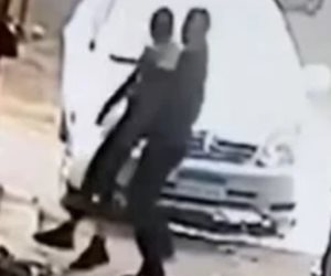 هاتف المتهم يقود للخيط الأخطر.. تفاصيل جديدة في جريمة قتل ربة منزل وأطفالها الثلاثة بفيصل هاتف المتهم يقود للخيط الأخطر.. تفاصيل جديدة في جريمة قتل ربة منزل وأطفالها الثلاثة بفيصل